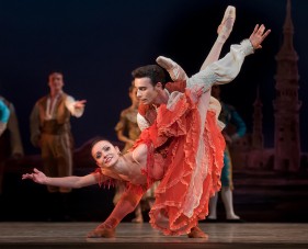 Mary Carmen Catoya with Renato Penteado in Don Quixote